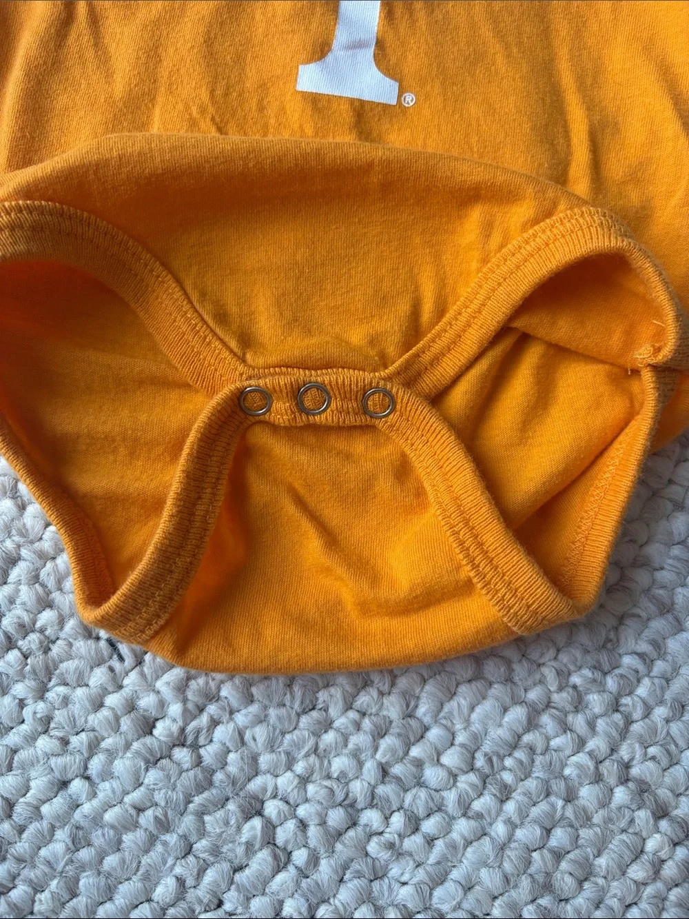 Tennessee Volunteers Orange Baby Onesie with White Logo